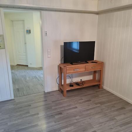 Fjaerland Vateviksvegen 17 Apartman Boyum Kültér fotó