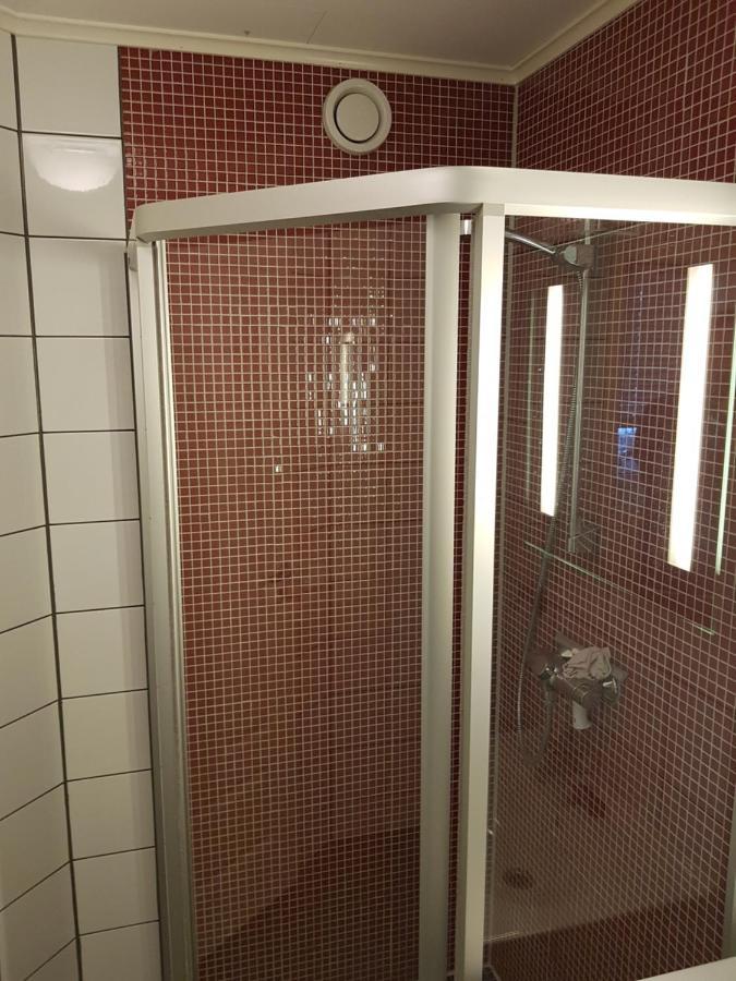 Fjaerland Vateviksvegen 17 Apartman Boyum Kültér fotó