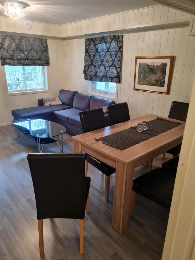 Fjaerland Vateviksvegen 17 Apartman Boyum Kültér fotó